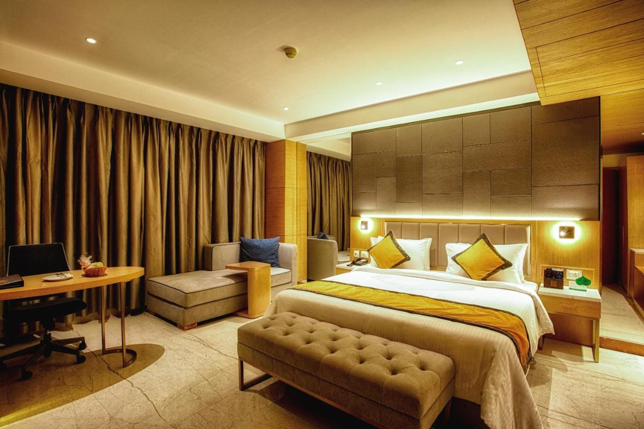 Sunhill Portico Hotell Siliguri Eksteriør bilde