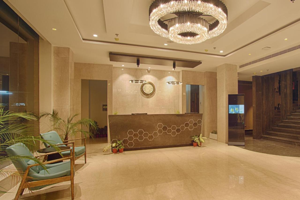 Sunhill Portico Hotell Siliguri Eksteriør bilde