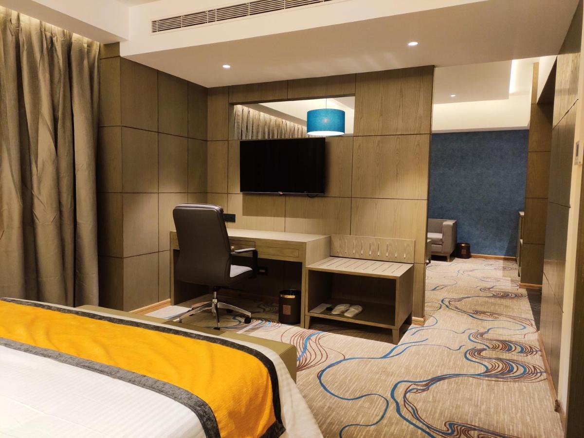 Sunhill Portico Hotell Siliguri Eksteriør bilde